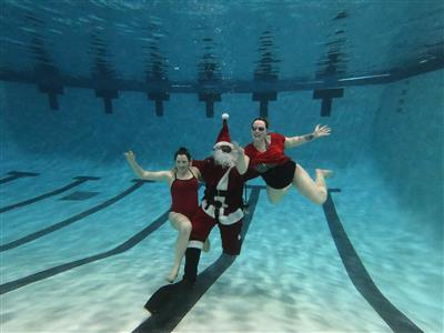 scuba santa